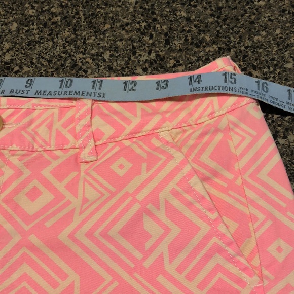 AEO pink geo print shorts w cuff size 4 - Picture 6 of 8